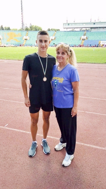 Треньорката в КЛА „Оборище” Катя Кроснарова: Иван закономерно е номер едно в анкетата!